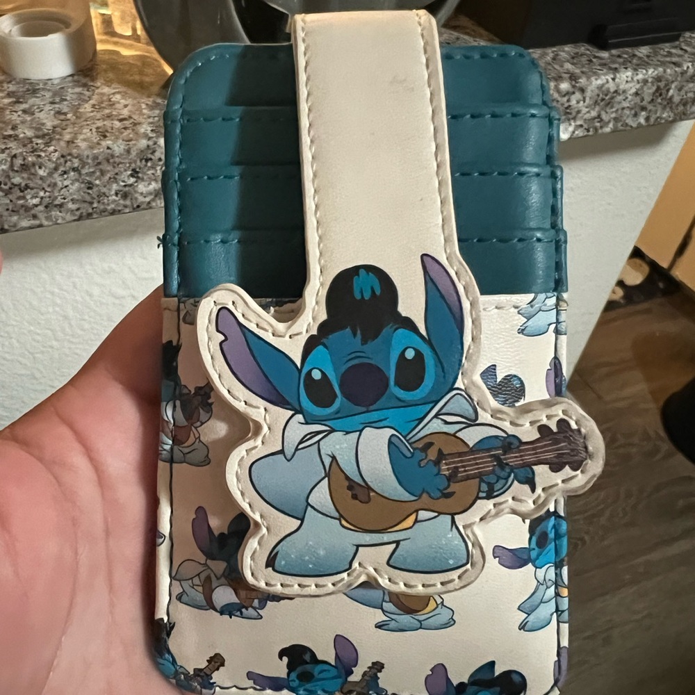 Stitch card holder